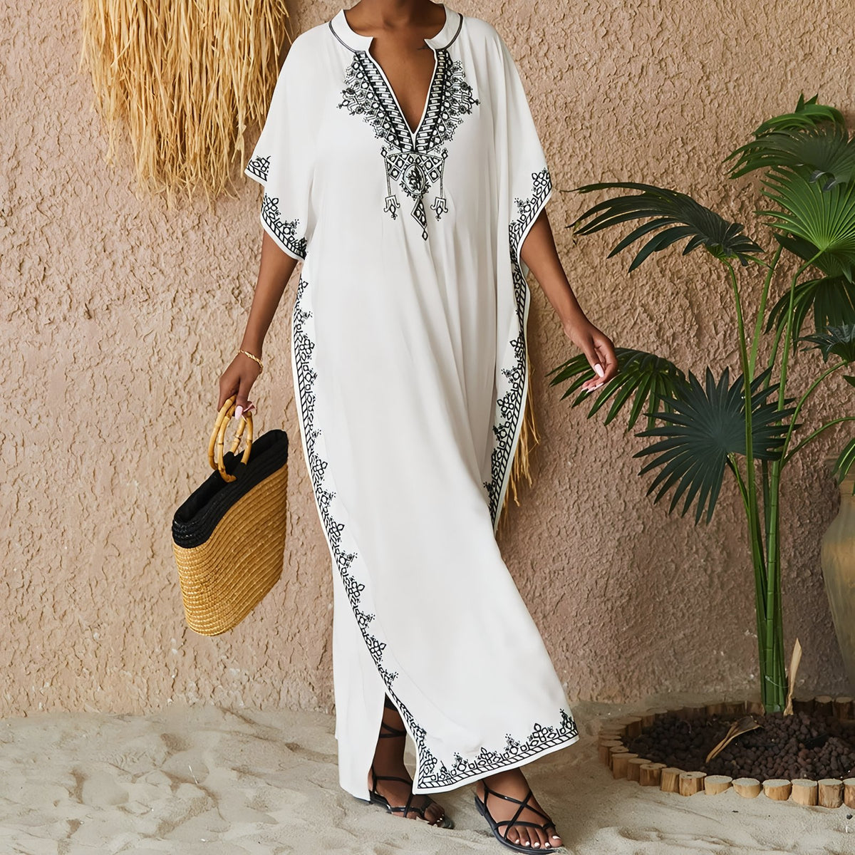 Paréo Caftan pour femme Style Oriental portée avec sac - Blanc et Violet - Noir et Doré - Blanc Motifs Bleu et Marron - Noir et Doré 2 - Blanc et Bleu - Noir et Doré 3 - Bleu Azur - Noir et Doré 4 - Blanc et Doré - Noir et Doré 5 - Indigo - Noir et Doré 6