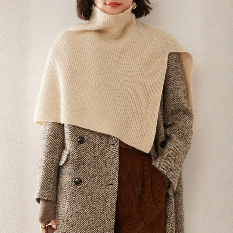 Poncho Cachemire Court portée sur un manteau - Beige - Caramel - Noir Ébène - Gris Clair