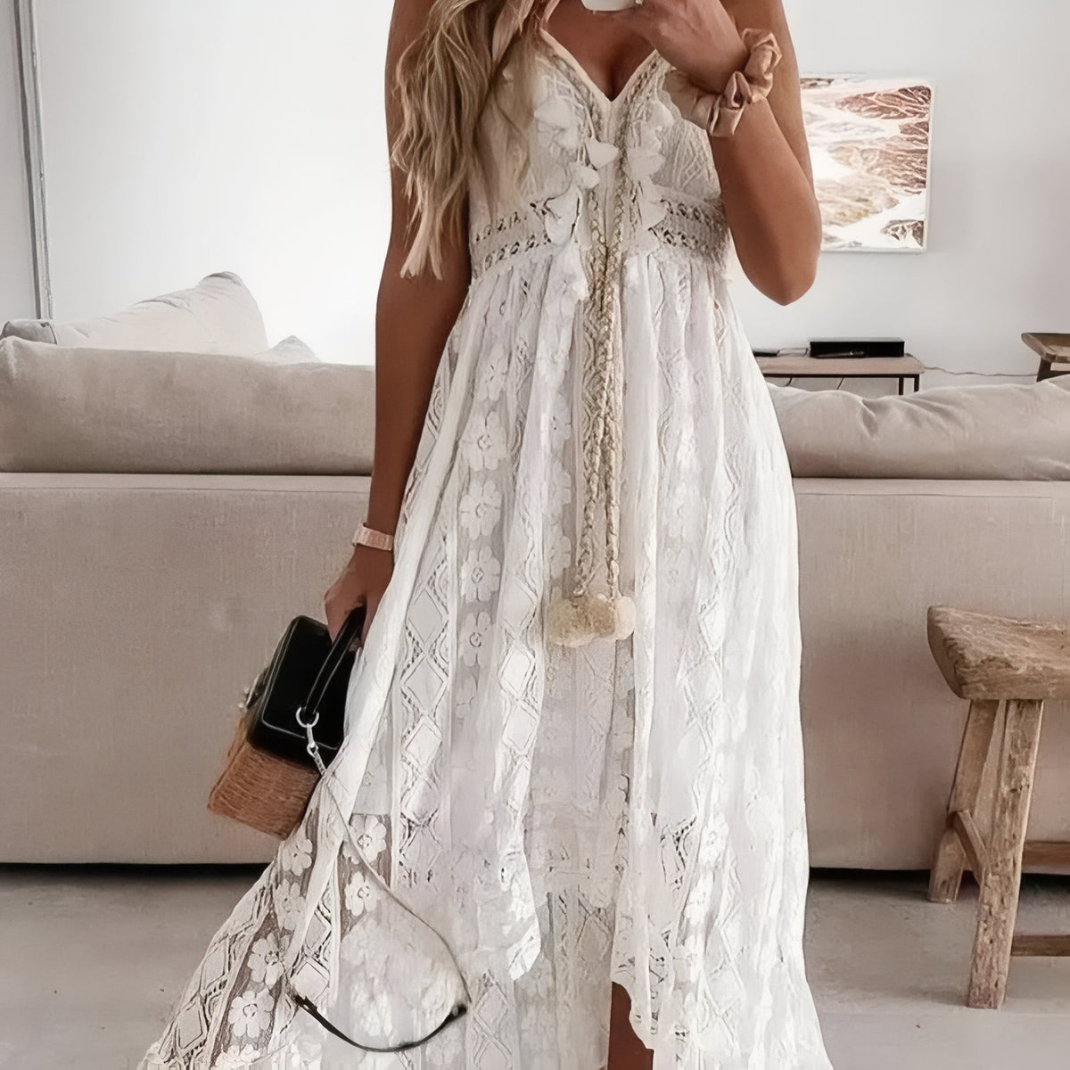 Robe Bohème Longue Col V Bas Asymétrique Bretelles portée à la main - Beige - Blanc