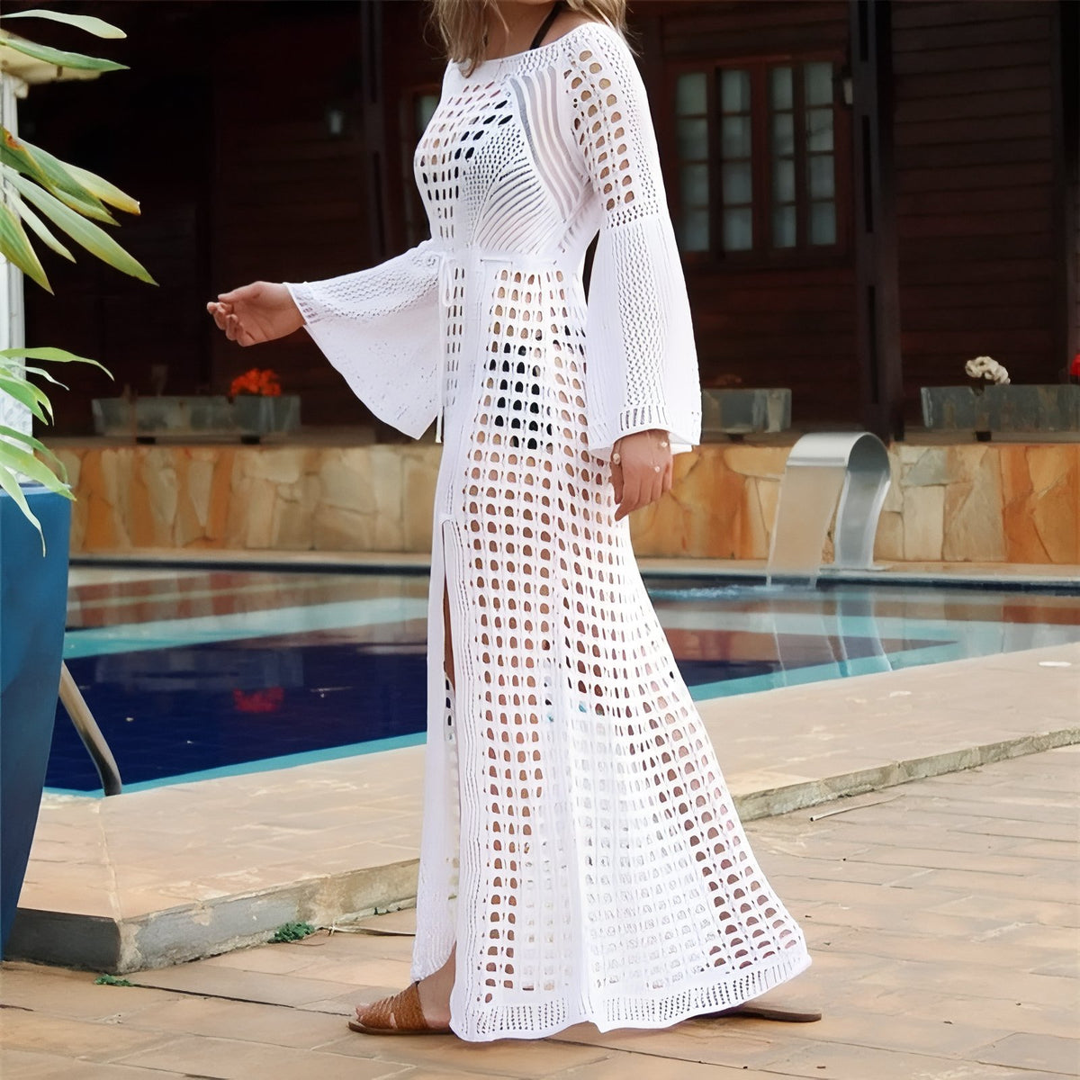 Robe Crochet de Plage Maxi Ajourée portée à la main - Noir - Beige - Blanc