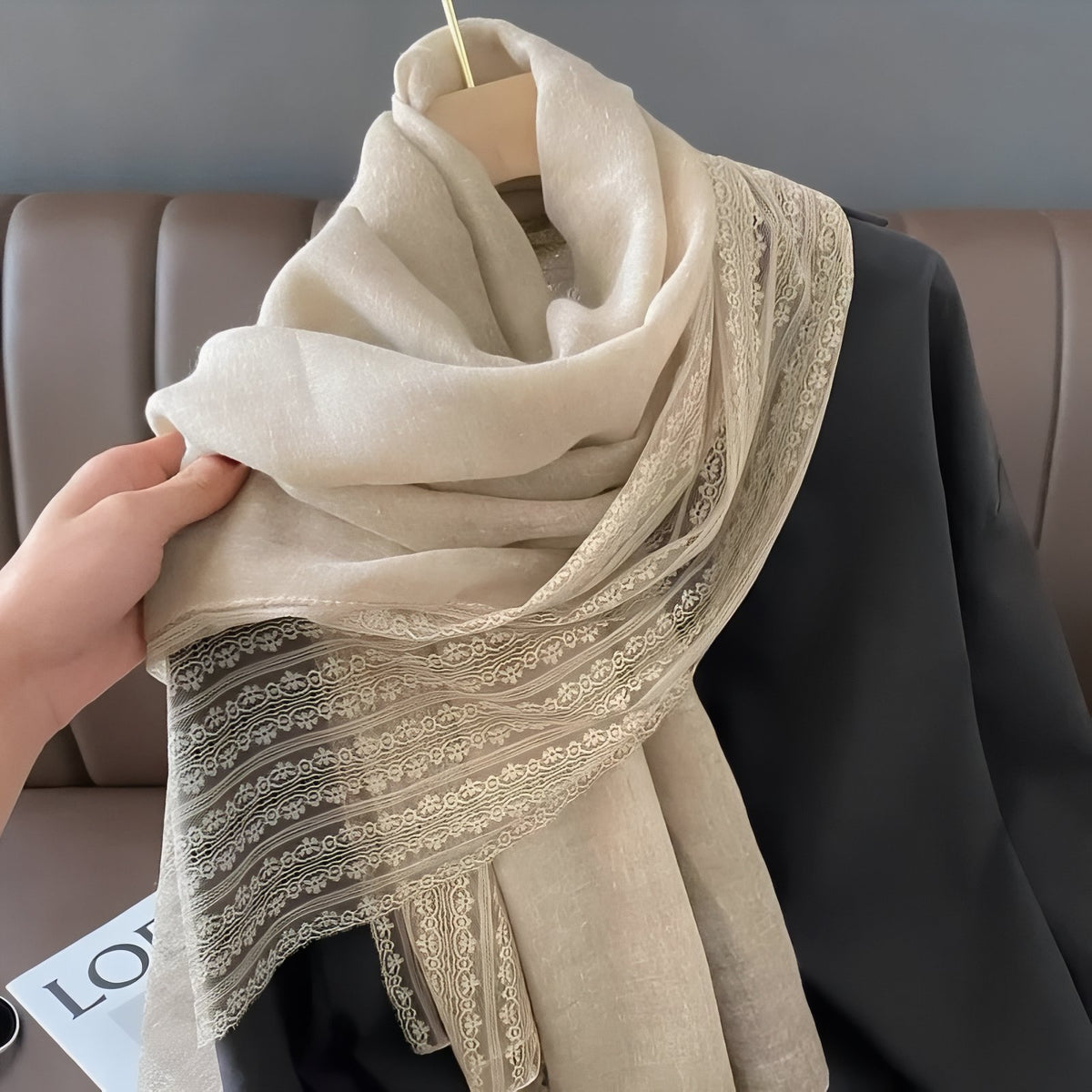 Chèche avec Dentelle portée à la main - Beige Rosé - Violet Poudré - Bleu Ciel - Taupe - Gris Foncé - Beige