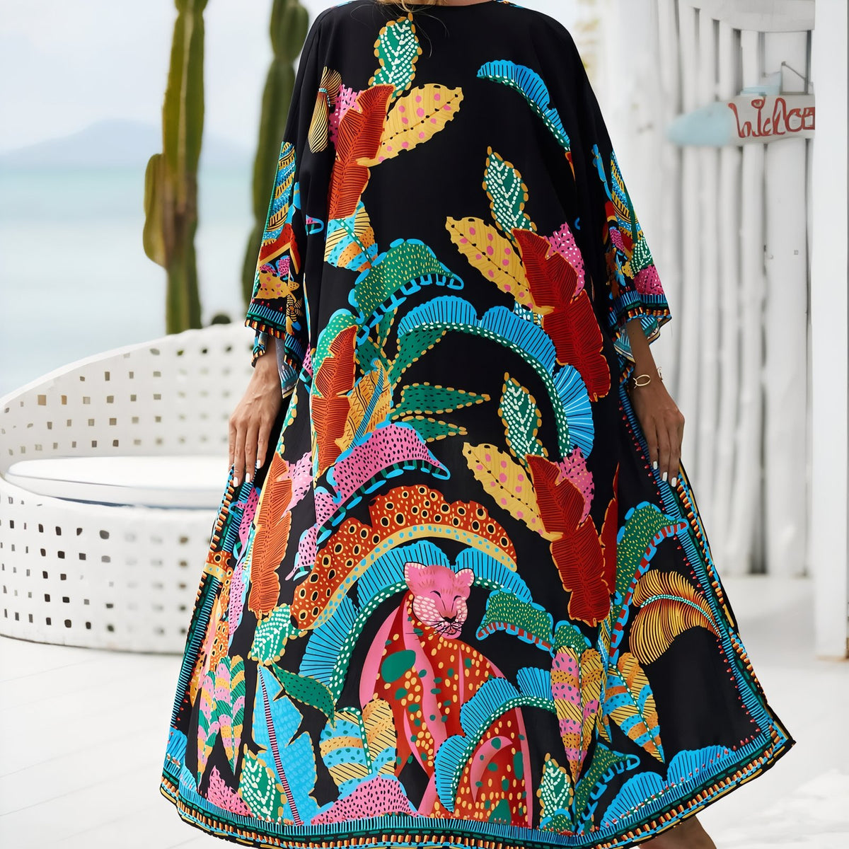 Kimono de Plage Coloré Inspiration Africaine portée à la main - Vert et Crème - Multicouleurs - Blanc et Coloré - Vert et Feuilles - Noir et Coloré