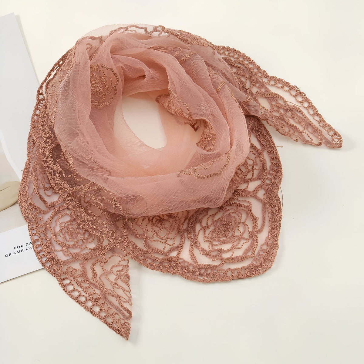 Foulard Cheveux Dentelle détail dentelle - Blanc - Marron - Gris et Cuivre - Bordeaux - Noir et Cuivre - Ivoire et Pêche - Bleu Marine et Cuivre - Rose Poudré - Jaune Moutarde - Rose et Cuivre - Beige et Corail - Rouge et Doré