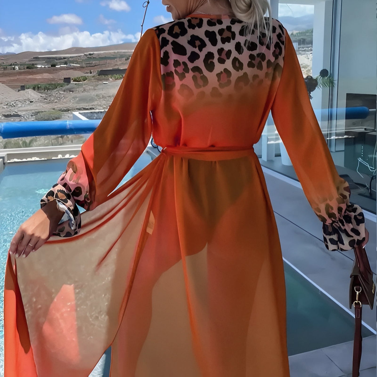 Kimono de Plage Imprimé Leopard portée avec ceinture - Fuschia - Blanc - Orange - Noir
