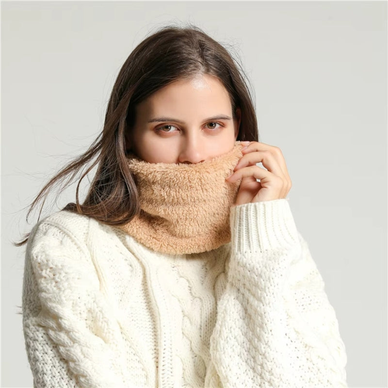 Cache Cou Fausse Fourrure portée au cou - Beige Clair - Noir Ébène - Crème - Gris Foncé - Bordeaux - Bleu Marine