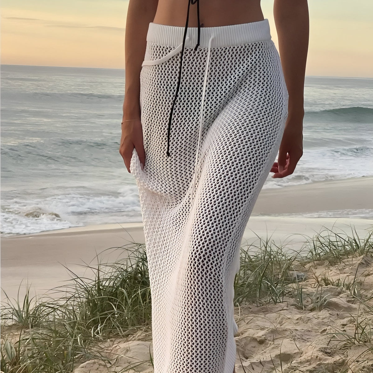 Jupe de Plage en Crochet portée à la main - Blanc