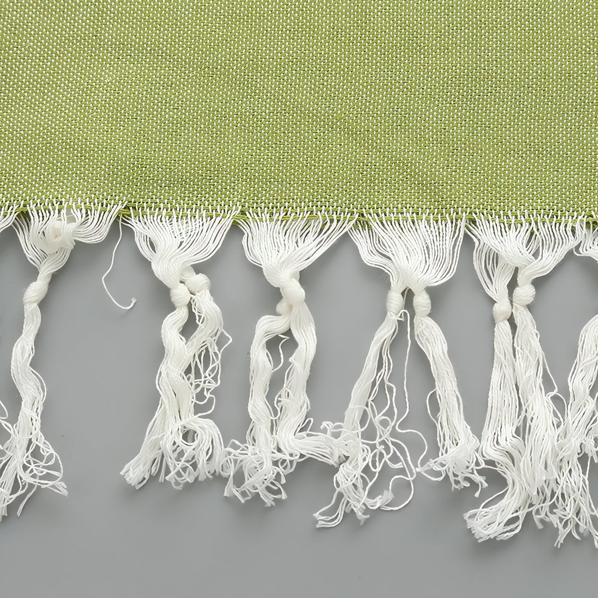 Fouta de Plage Ligné Bicolore à Franges gros plan franges blanches - Bleu Cyan - Rose - Taupe - Jaune Clair - Lavande - Vert - Jaune Vif - Jaune Paste - Bleu Marine