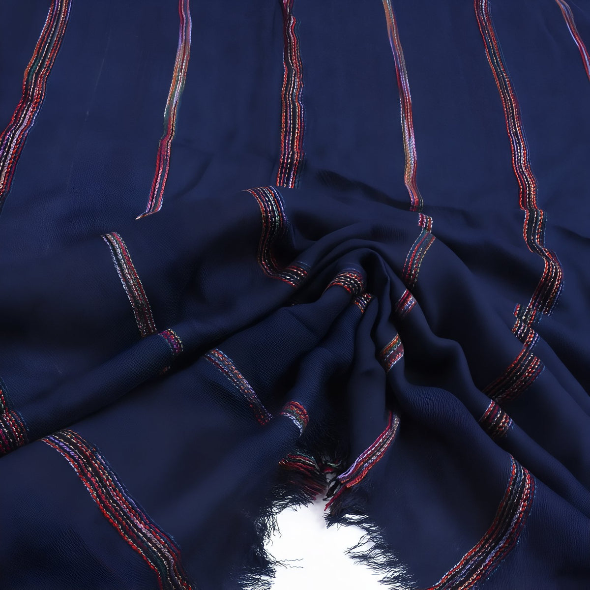 Chèche Coton de Lin détail de tissu - Beige et Marron - Noir et Violet - Bordeaux et Prune - Rose Poudré - Vert Foncé et Multicolore - Bleu Marine et Multicolore