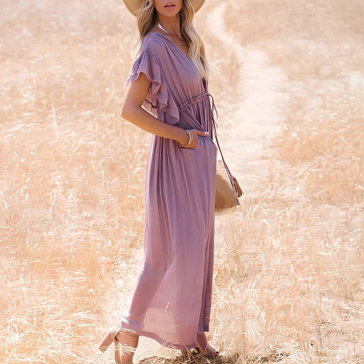 Robe de Plage Style Oversize portée en extérieur - Bleu - Lavande - Noir - Rouge Brique - Gris - Vert Clair - Vert Foncé - Rose Clair - Blanc - Beige