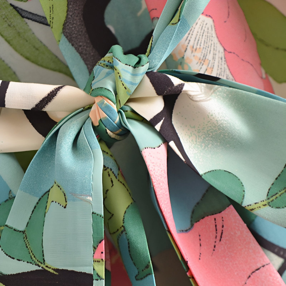 Kimono de Plage Manches Larges Effet Floral gros plan nœud - Vert