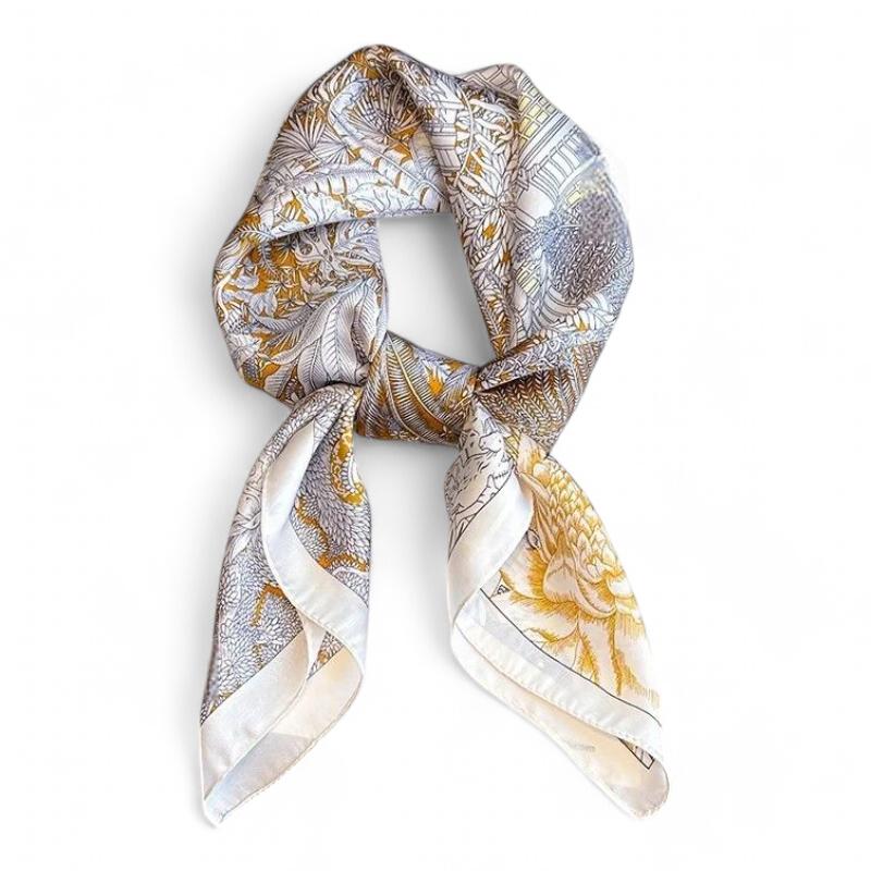 Petit Foulard Carré Couleur Jaune et Argent 70*70cm