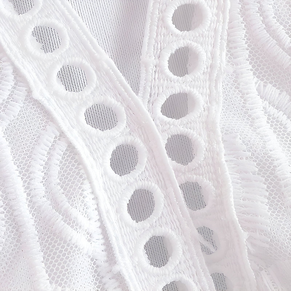Sublime Robe Paréo Blanche gros plan texture tissu - Blanc - Noir - Rouge