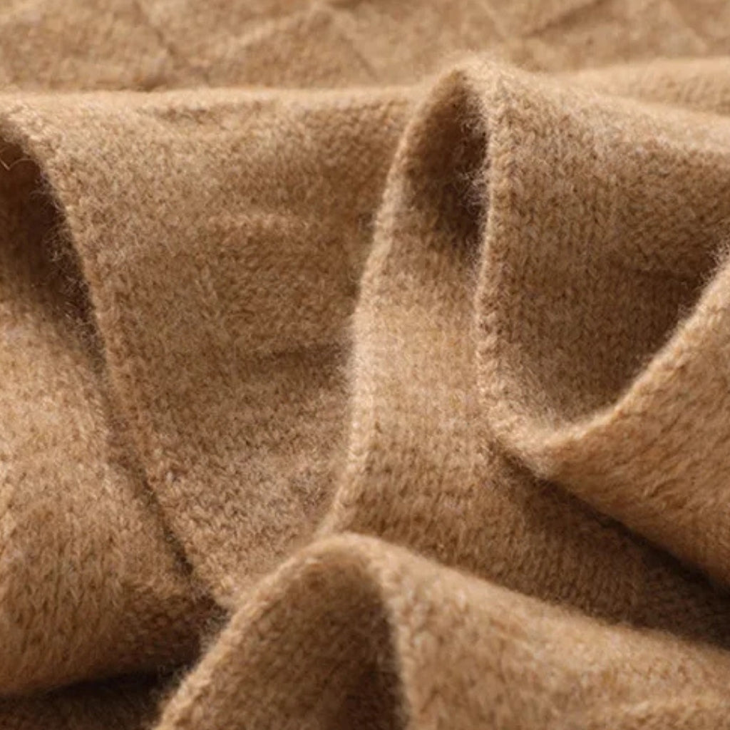 Écharpe Cachemire Luxe Femme gros plan texture - Bordeaux - Noir - Camel Clair - Camel Foncé - Gris Clair - Crème Clair