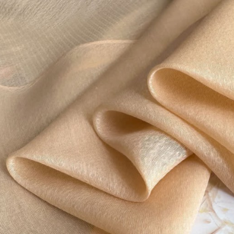 Foulard Brodé Fleurs gros plan tissu plié - Blanc - Beige - Bleu - Rouge - Rose - Violet - Jaune - Lilas