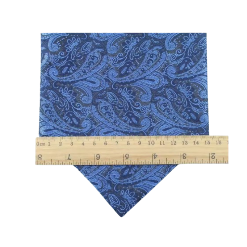 Foulard Ascot Homme gros plan motif - 1 - 2 - 3 - 4 - 5 - 6 - 7 - 8 - 9 - 10 - 11 - 12 - 13 - 14 - 15 - 16 - 17 - 18 - 19 - 20 - 21 - 22 - 23 - 24 - 25 - 26 - 27 - 28 - 29