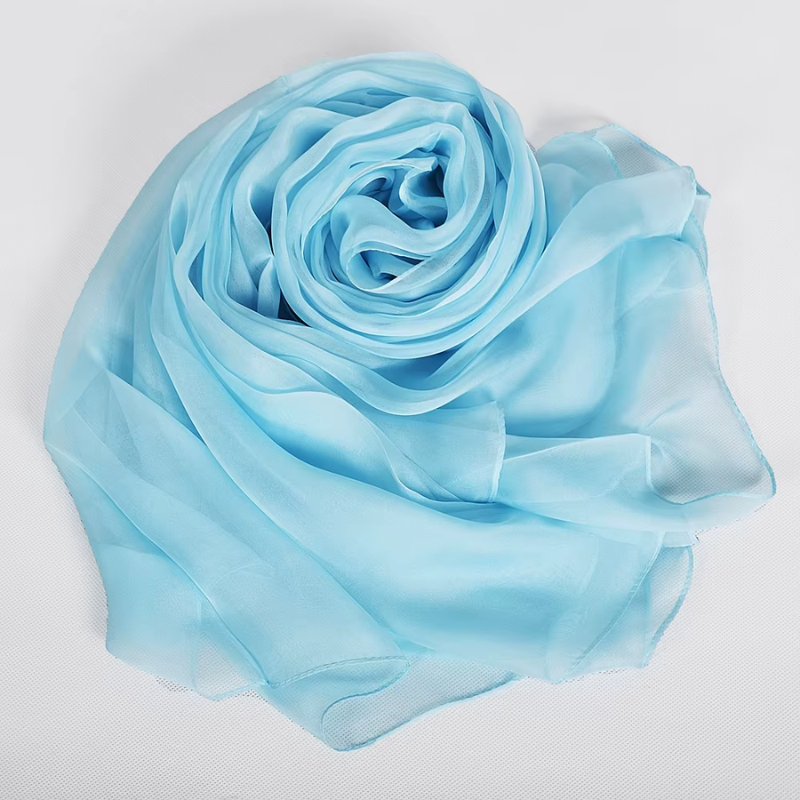 Foulard Soie Femme Chic rouleau de tissu - Bleu Ciel