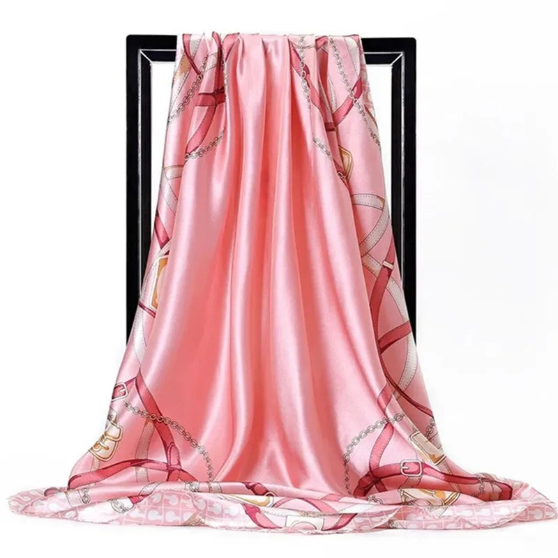 Foulard Petit Carré Rose Pâle et Doré 90*90cm