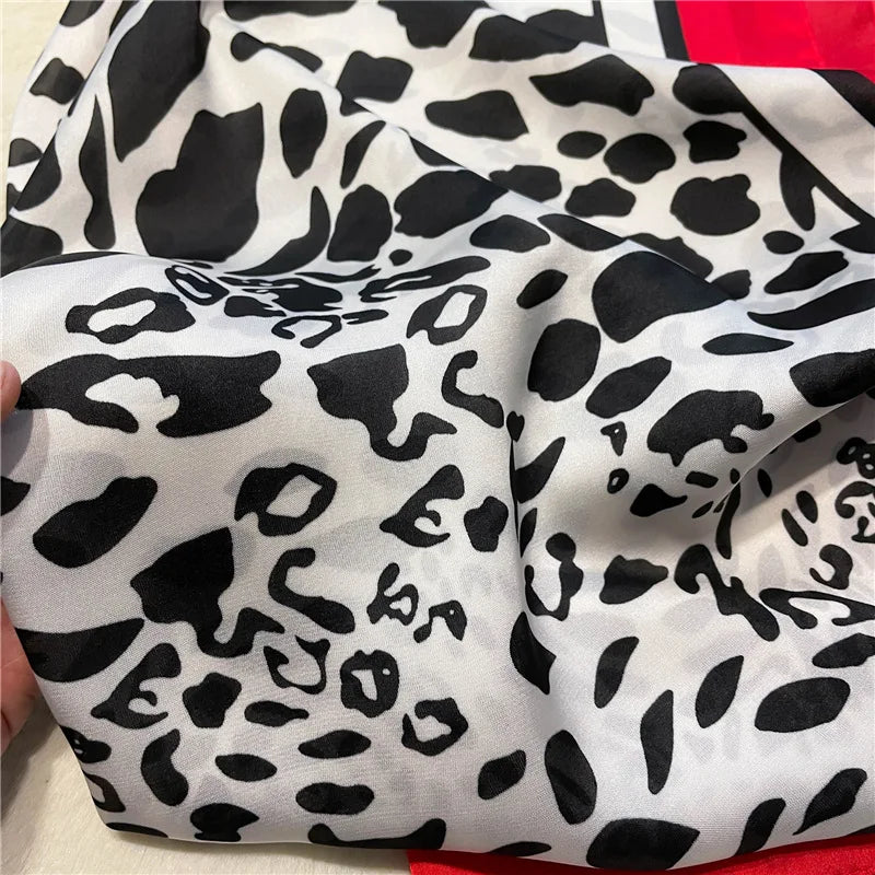 Foulard Carré Léopard 