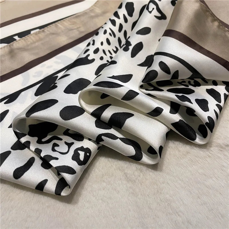 Foulard Carré Léopard 
