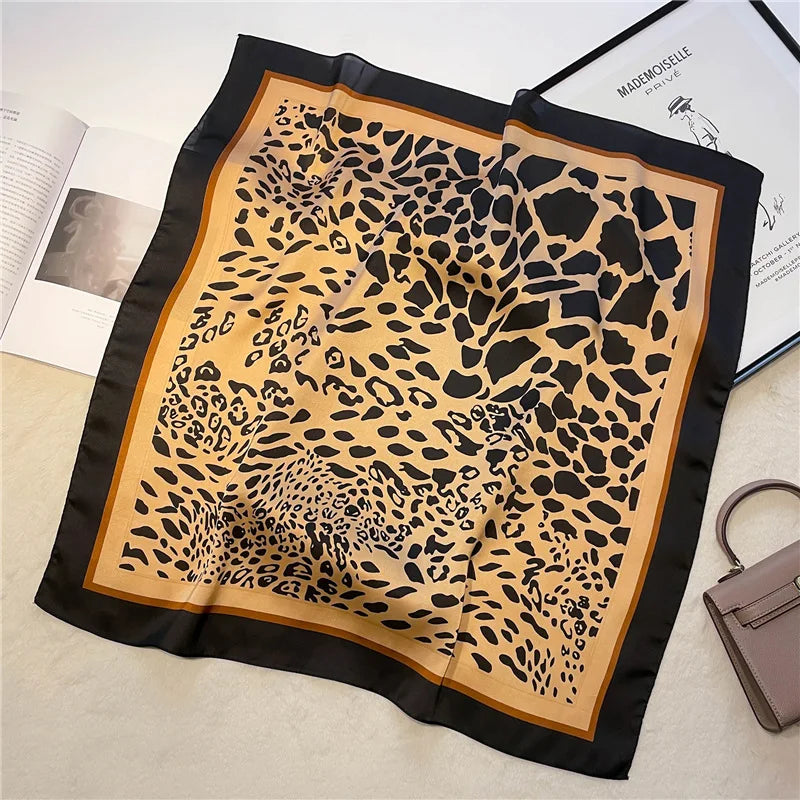 Foulard Carré Léopard 