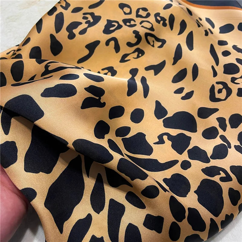Foulard Carré Léopard 