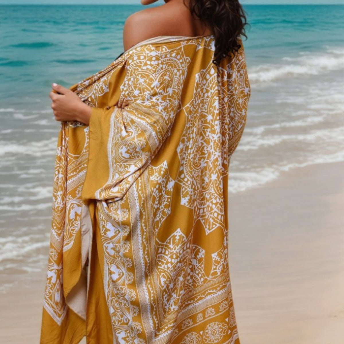 Kimono Court Vintage Ethnique portée sur la plage - Jaune - Vert - Rouge - Noir - Bleu