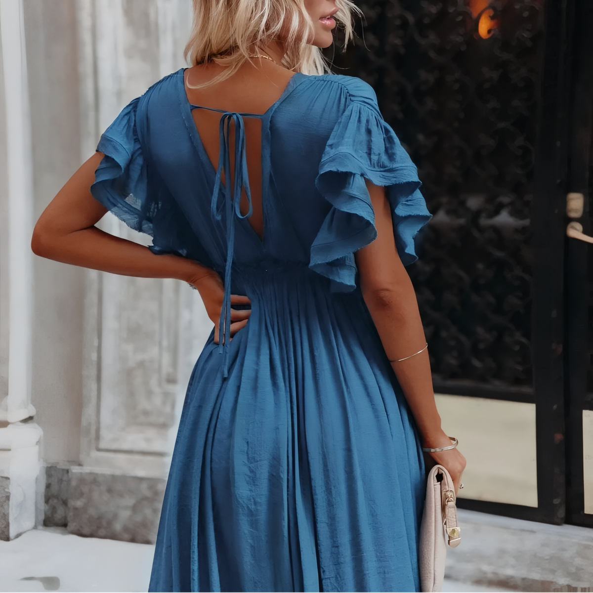 Robe de Plage Style Oversize détail dos robe - Bleu - Lavande - Noir - Rouge Brique - Gris - Vert Clair - Vert Foncé - Rose Clair - Blanc - Beige