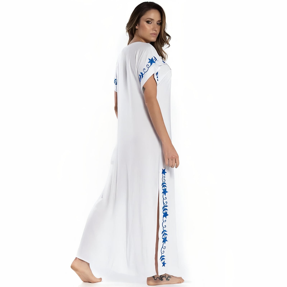 Robe de Plage Fendue Style Ethnique portée de côté - Blanc - Rouge - Vert Emeraude - Vert Foncé - Bleu Ciel - Bleu Marine