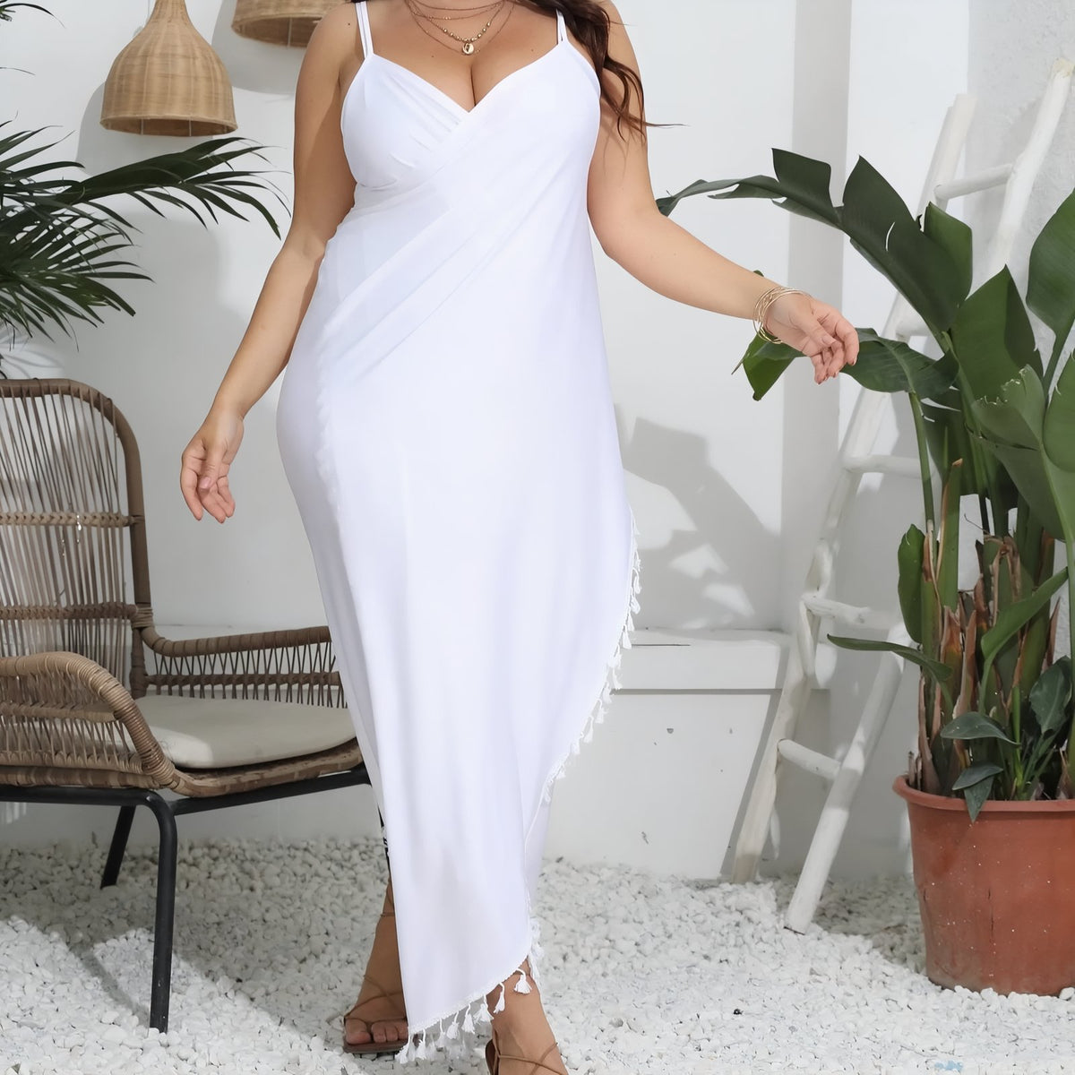 Robe Paréo à Bretelles Grande Taille portée à la main - Blanc - Noir