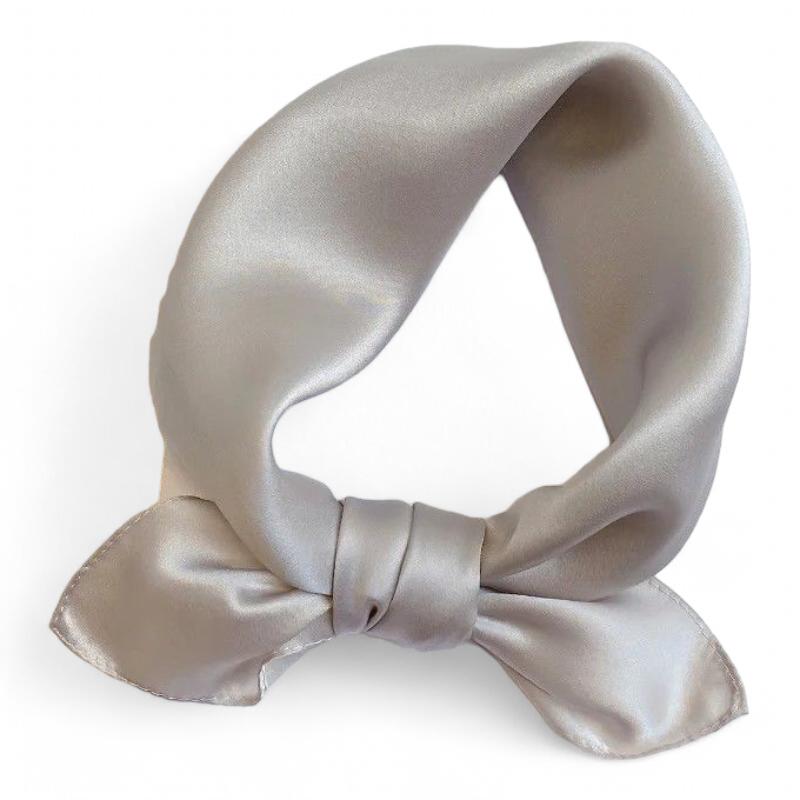 Carré De Soie Pour Homme Gris Satiné 53*53cm