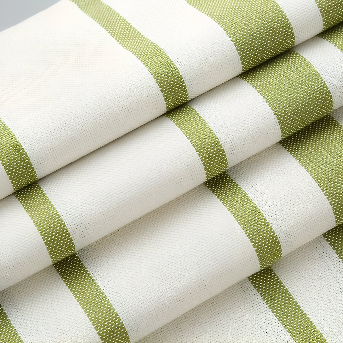 Fouta de Plage à Rayures Centrées et Franges gros plan rayures - Fuchsia - Vert - Orange - Bleu Ciel - Vert Vif - Rouge