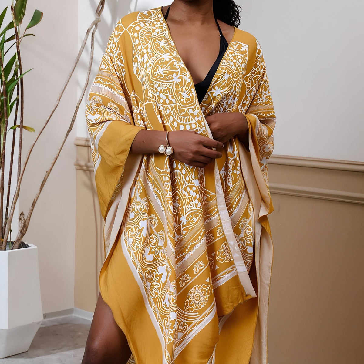 Kimono Court Vintage Ethnique portée à la main - Jaune - Vert - Rouge - Noir - Bleu