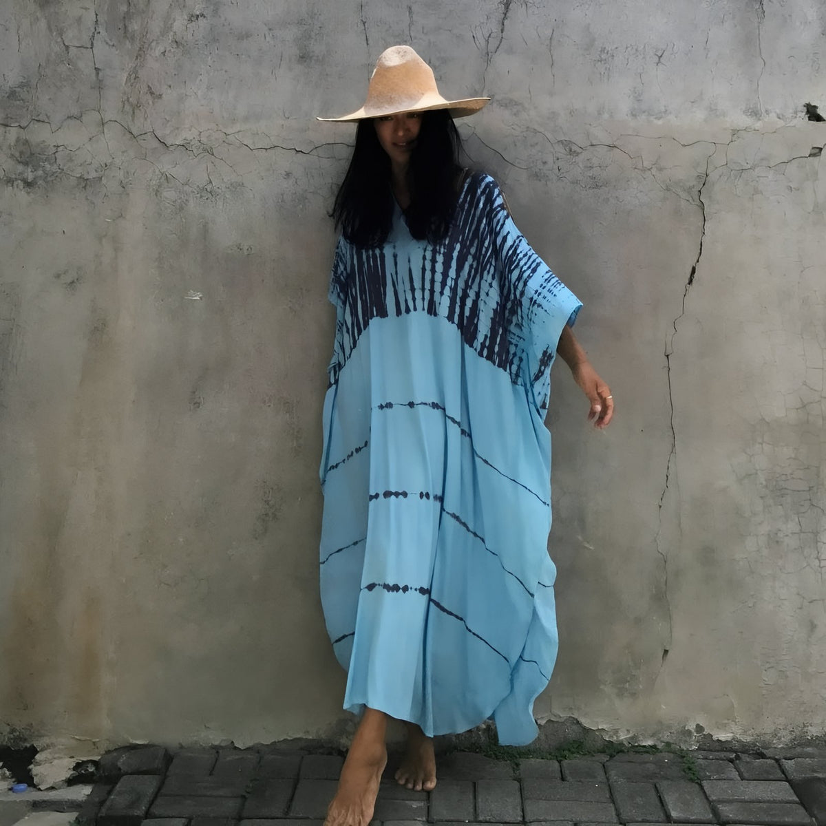 Robe Paréo Imprimé Ethnique portée à la main - Bleu - Noir - Rose - Terracotta