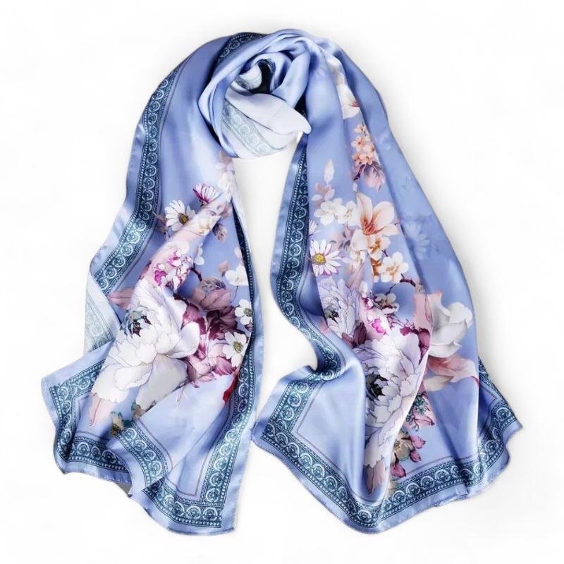 Foulard Soie Fleur Bleue Bleu Ciel et Rose Pâle 175*52cm