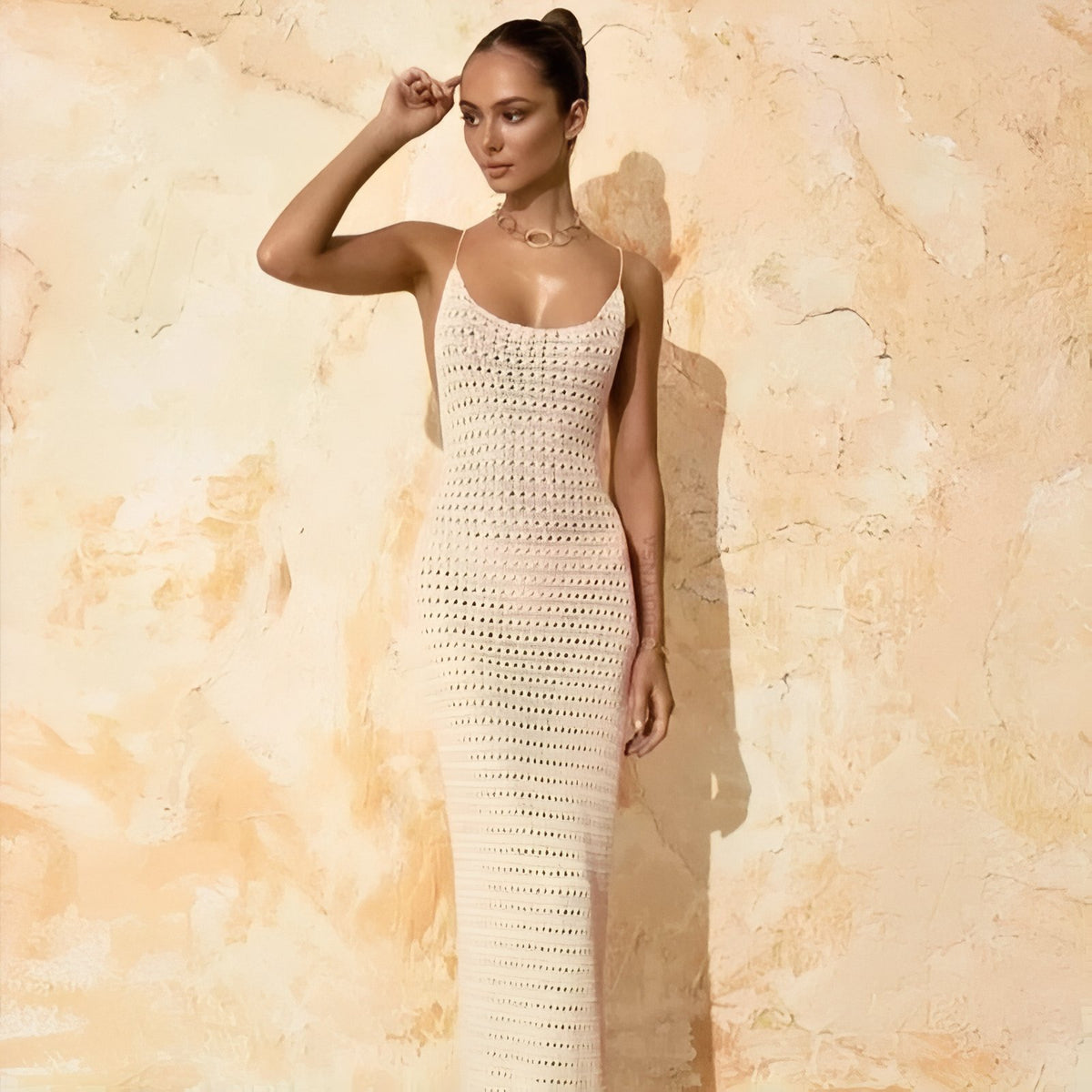 Robe Crochet Colorée à Dos Nu mise en scène - Beige - Rose - Bleu - Marron - Jaune - Blanc