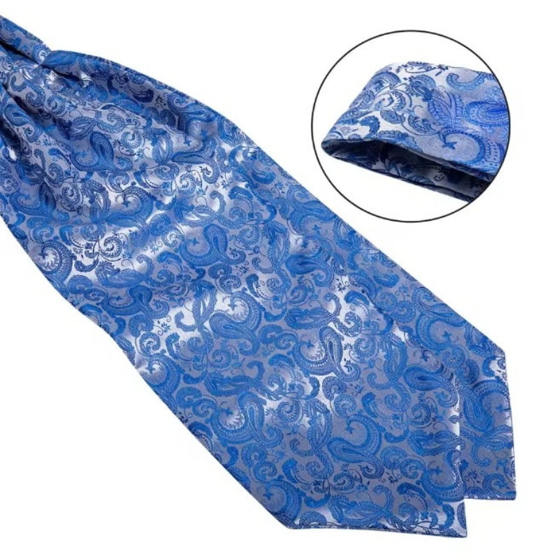Foulard cravate de mariage bleu paisley plié